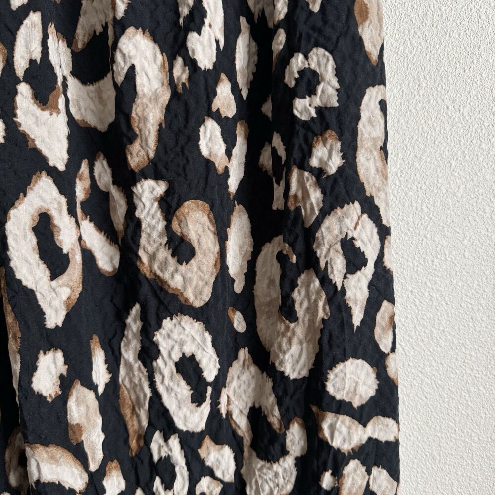 H&M Dress Womens Medium Black Leopard Print Midi Crinkle Boho Beach Tropical - Picture 4 of 16